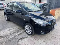 Usata Mazda 2 75 CV (55 kW) 2010 Nero Utilitaria