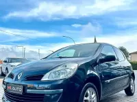Usata Renault Clio II Dynamique 75 CV (55 kW) 2006 Nero Berlina