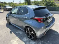 Nuova Toyota Yaris Hybrid Premium 92 CV (67 kW) 2026 Celestite grey Berlina