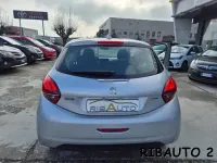 Usata Peugeot 208 Allure 75 CV (55 kW) 2016 Argento Utilitaria