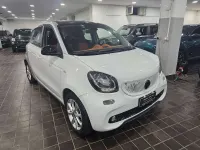 Usata Smart ForFour Passion 69 CV (50 kW) 2016 Alpine white metallizzato Utilitaria