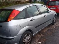 Usata Ford Focus 110 CV (80 kW) 2004 Grigio Berlina