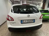 Usata Nissan Qashqai Tekna 110 CV (80 kW) 2011 Bianco SUV