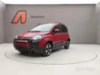 Usata Fiat Panda Cross 69 CV (50 kW) 2025 Rosso Utilitaria