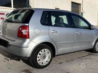 Usata VW Polo Comfortline 74 CV (54 kW) 2004 Grigio Berlina