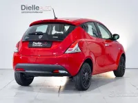 Usata Lancia Ypsilon Silver 95 CV (69 kW) 2023 Rosso Utilitaria
