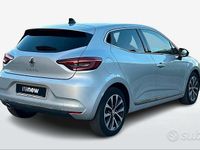 Usata Renault Clio V Techno 91 CV (66 kW) 2023 Grigio Berlina