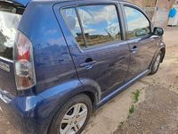 Usata Daihatsu Sirion 87 CV (63 kW) 2006 Blu/azzurro Utilitaria