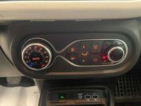 Usata Renault Twingo Zen 60 kW (82 CV) 2021 Blu/azzurro Utilitaria