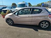 Usata Peugeot 208 82 CV (60 kW) 2013 Utilitaria