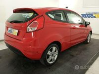Usata Ford Fiesta 75 CV (55 kW) 2017 Rosso Utilitaria