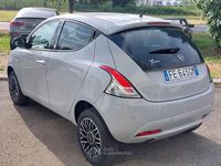 Usata Lancia Ypsilon 84 CV (61 kW) 2016 Grigio Utilitaria
