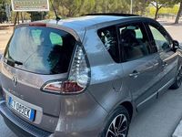 Usata Renault Scénic III 110 CV (80 kW) 2015 Grigio Monovolume