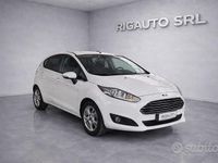 Usata Ford Fiesta Titanium 82 CV (60 kW) 2017 Bianco Berlina