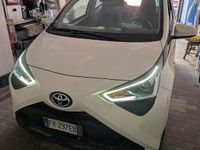 Usata Toyota Aygo 69 CV (50 kW) 2018 Bianco Utilitaria