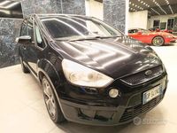 Begagnad Ford S-MAX Titanium 140 HK (102 kW) 2009 Svart Minibuss