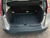 Usata Renault Scénic III Luxe 110 CV (80 kW) 2010 Grigio Monovolume