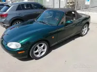 Usata Mazda MX5 90 CV (66 kW) 2000 Verde Cabrio