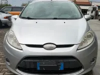 Gebraucht Ford Fiesta Titanium 68 PS (50 kW) 2010 Grau Limousine