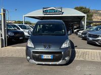 Usata Peugeot Partner Tepee Outdoor 92 CV (67 kW) 2012 Grigio Monovolume