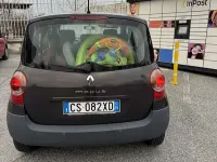 Usata Renault Modus Privilege 75 CV (55 kW) 2005 Marrone Monovolume
