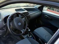 Usata Fiat Punto 69 CV (50 kW) 2005 Berlina