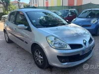 Usata Renault Clio II 65 CV (47 kW) 2008 Grigio Berlina