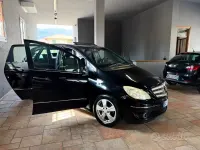 Usata Mercedes B200 193 CV (141 kW) 2007 Nero Monovolume