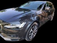 Usata Volvo V90 CC Plus 197 CV (144 kW) 2024 Platinum grey metallizzato Station wagon