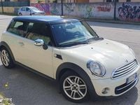 Usata Mini Cooper D 112 CV (82 kW) 2010 Bianco Utilitaria