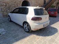 Usata VW Golf VI 140 CV (102 kW) 2010 Bianco Utilitaria