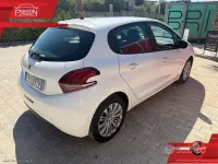 Usata Peugeot 208 Allure 82 CV (60 kW) 2018 Bianco Utilitaria