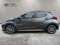 Usata Toyota Yaris Hybrid Lounge 131 CV (96 kW) 2024 Grigio Berlina