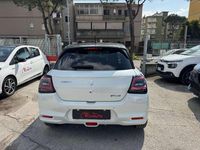 Usata Suzuki Swift 83 CV (61 kW) 2024 Bianco Utilitaria