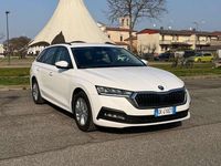 Usata Skoda Octavia Executive 150 CV (110 kW) 2022 Bianco Station wagon