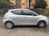 Usata Lancia Ypsilon Silver 69 CV (50 kW) 2012 Grigio Utilitaria