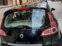 Usata Renault Scénic III 110 CV (80 kW) 2009 Nero Monovolume