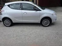 Usata Lancia Ypsilon 80 CV (58 kW) 2013 Grigio Utilitaria