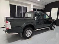 Usata Ford Ranger 143 CV (105 kW) 2011 Verde Pick-up