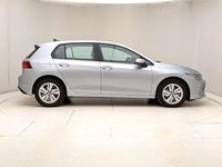 Usata VW Golf VIII Life 116 CV (85 kW) 2025 Dolomite silver metallizzato