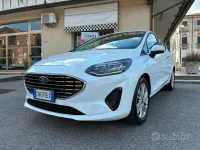 Usata Ford Fiesta Titanium 75 CV (55 kW) 2023 Bianco Utilitaria