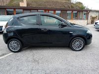 Usata Lancia Ypsilon 69 CV (50 kW) 2015 Nero Utilitaria