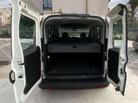 Usata Fiat Doblò 90 CV (66 kW) 2016 Bianco Monovolume