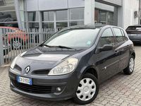 Usata Renault Clio II Luxe 75 CV (55 kW) 2005 Other Berlina