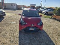 Usata Toyota Aygo X-clusiv 72 CV (52 kW) 2021 Rosso Utilitaria