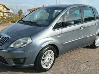 Usata Lancia Musa 69 CV (50 kW) 2009 Grigio Monovolume