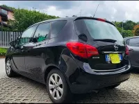 Usata Opel Meriva Cosmo 120 CV (88 kW) 2011 Nero Monovolume
