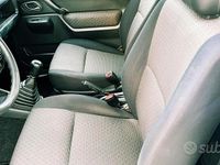 Usata Suzuki Jimny 82 CV (60 kW) 2005 Bianco SUV