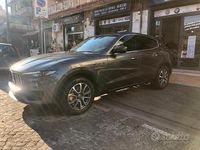 Usata Maserati Levante GranLusso 250 CV (183 kW) 2018 Grigio SUV