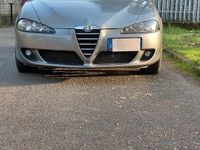 Usata Alfa Romeo 147 120 CV (88 kW) 2006 Grigio Utilitaria